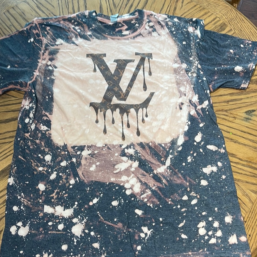 Bleached graphic LV tshirt